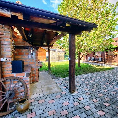 Studio Apartman Buteo Jastrebarsko Zewnętrze zdjęcie